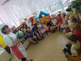 Знакомство с глобусом и картой. Помощь Айболиту. Знакомство с глобусом и картой. Помощь Айболиту.